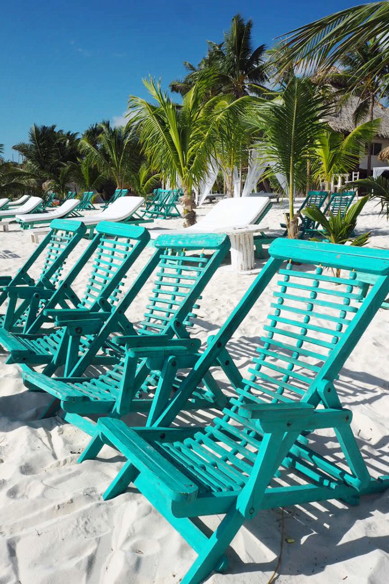 green-beach-chairs-tulum