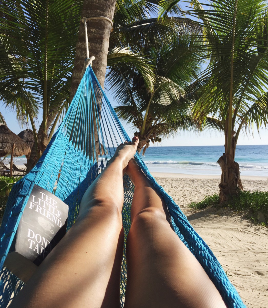 hammock-reading-tulum