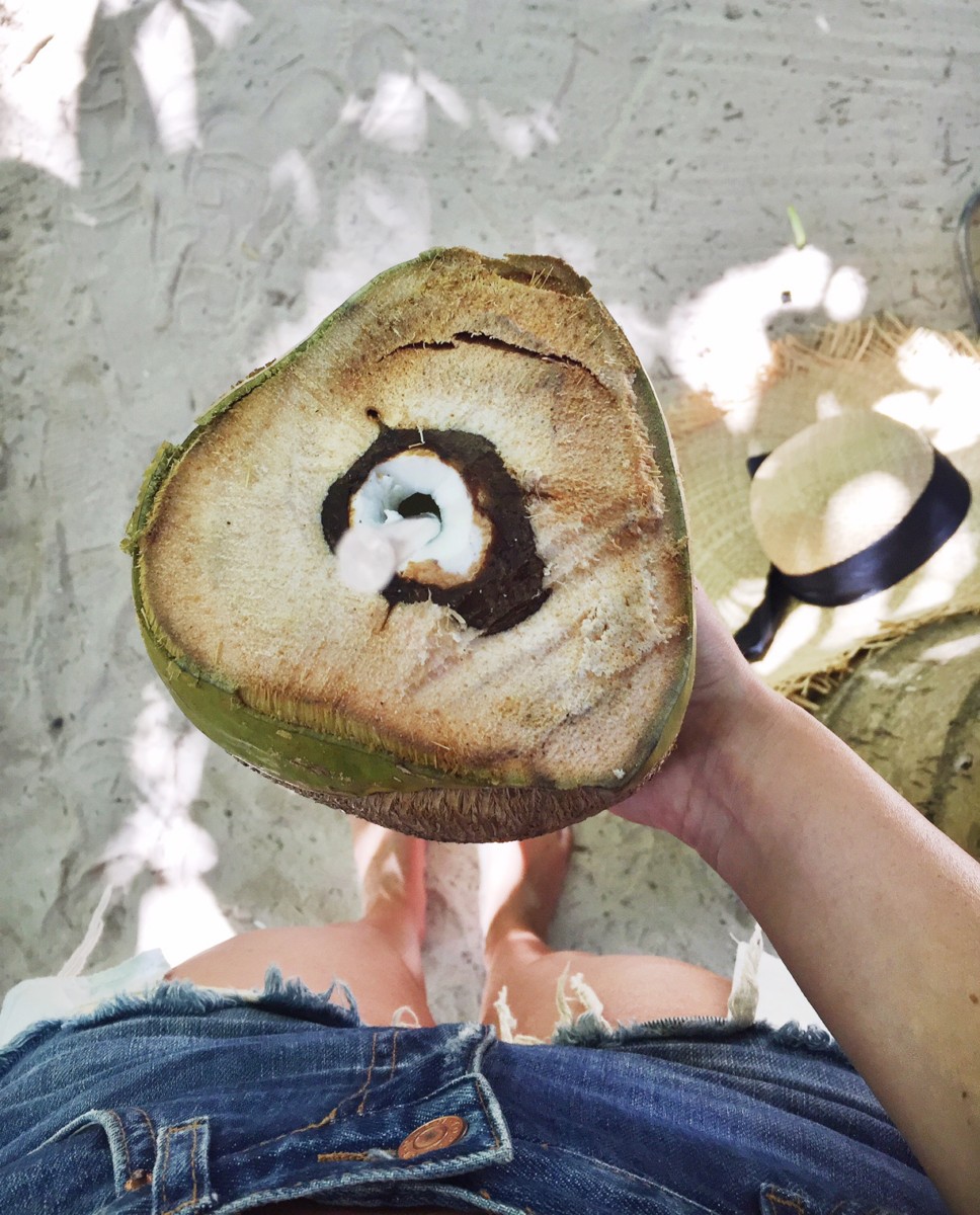 tulum-coconut