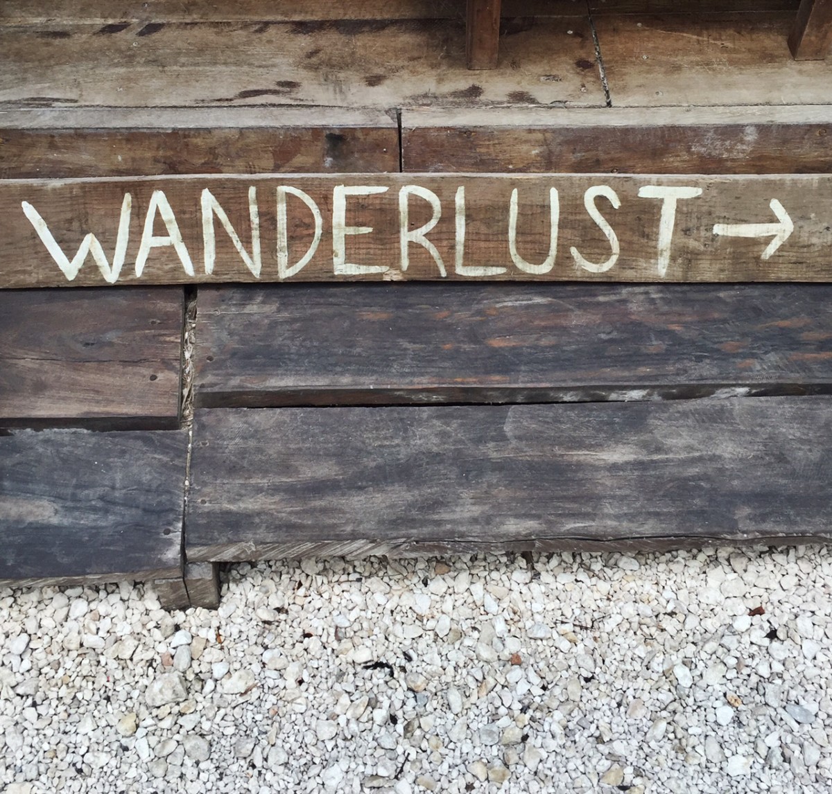 wanderlust-sign-tulum