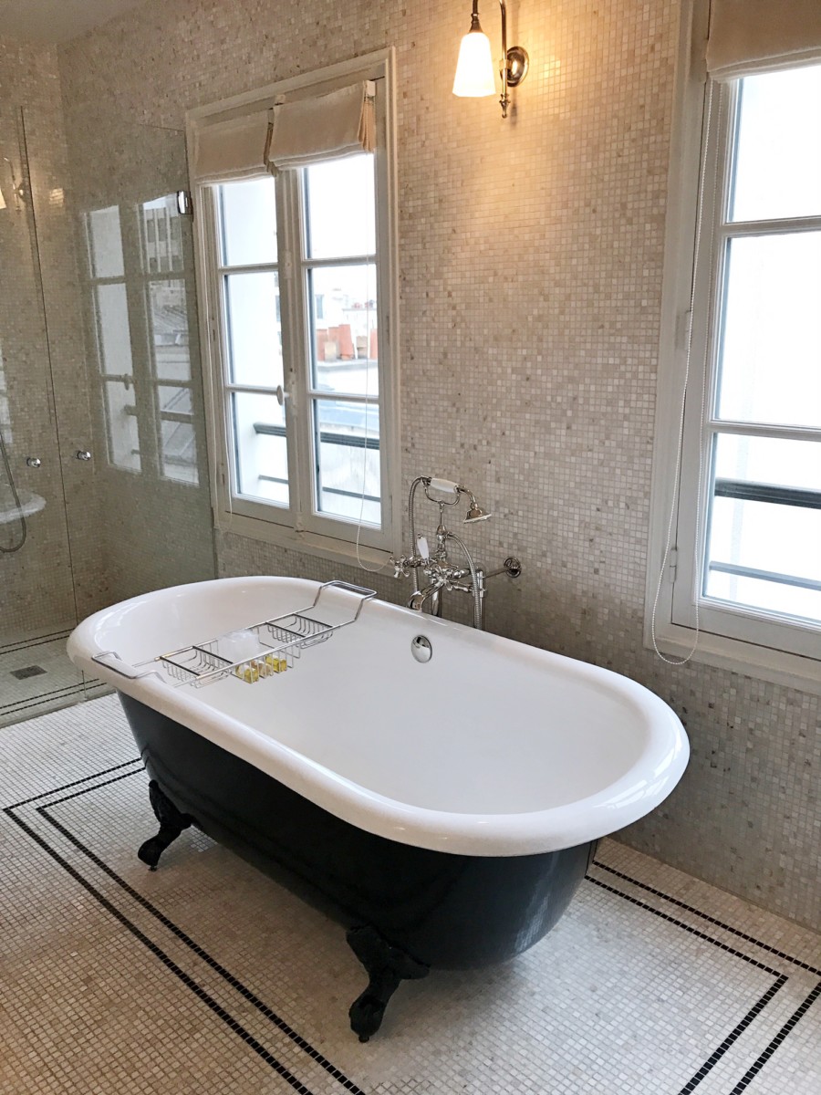 Hotel Providence Paris Bathroom