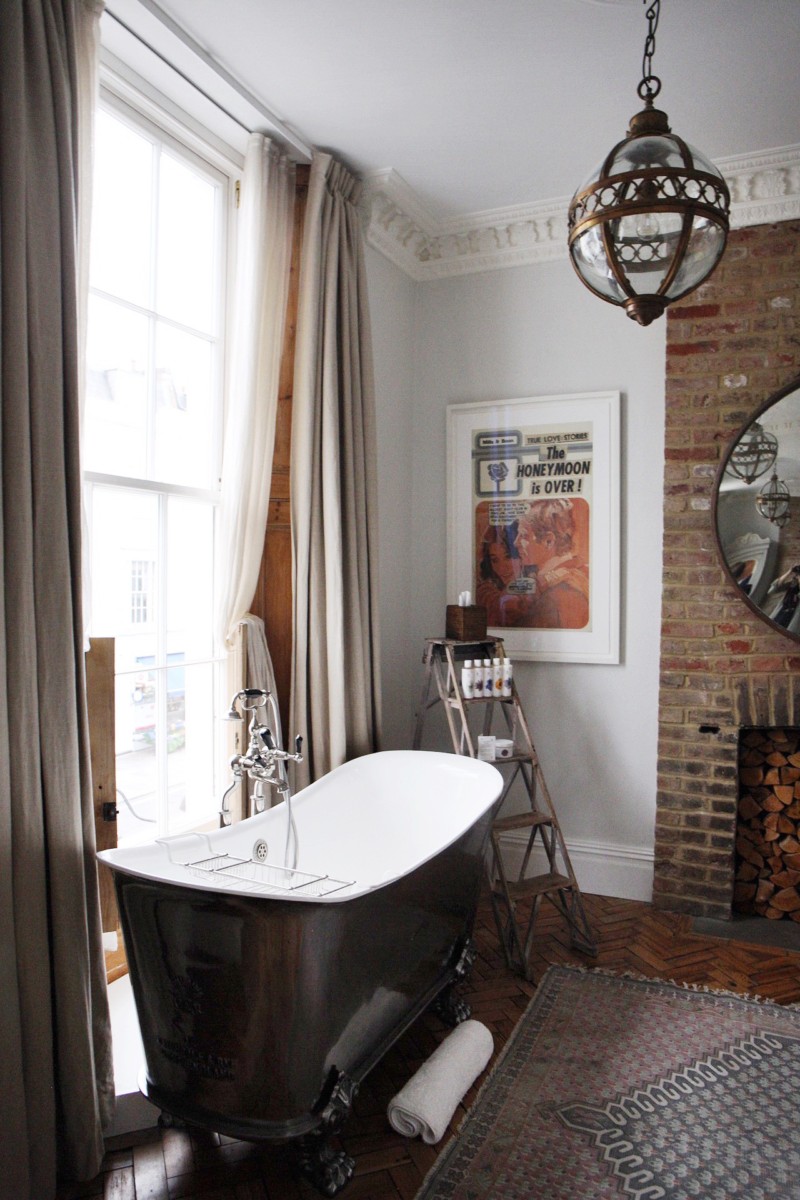 Artist Residence London Pimlico Grand Suite Bathroom 1